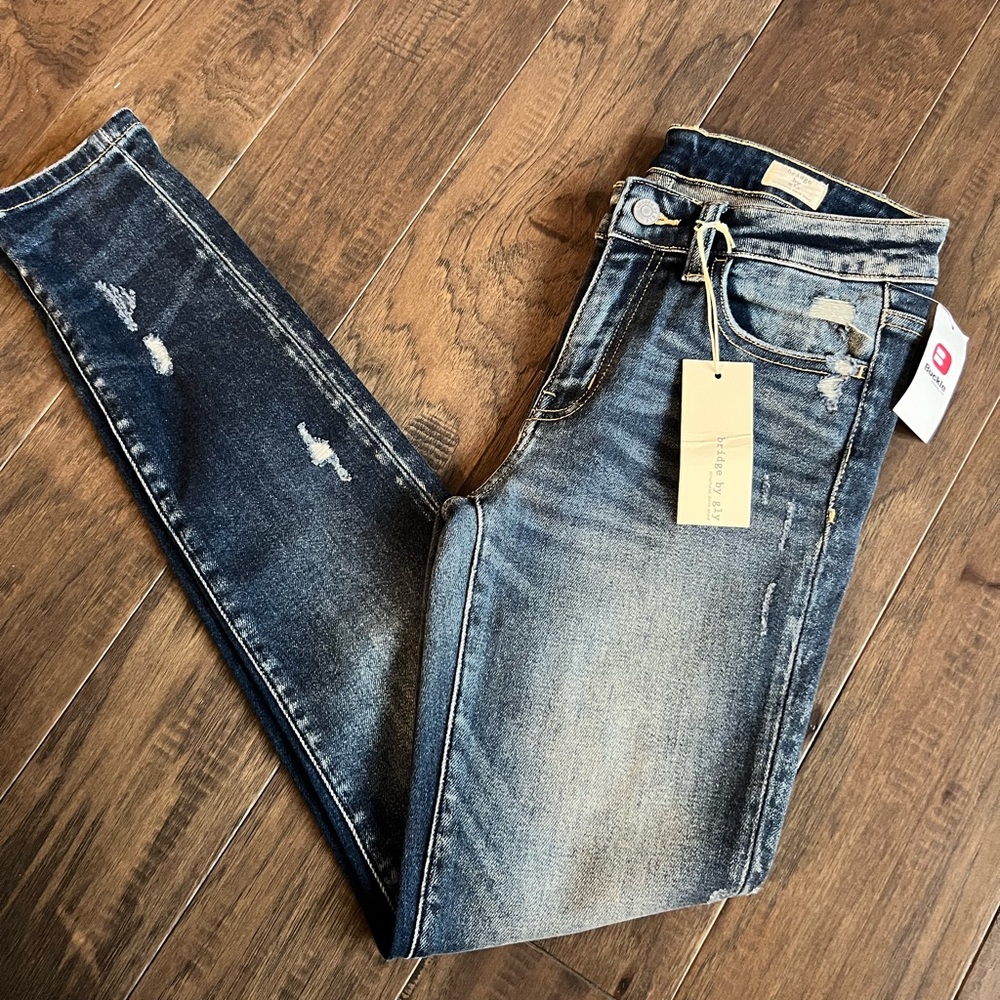 NWT Bridge by Gly mid rise skinny jeans Size 27
